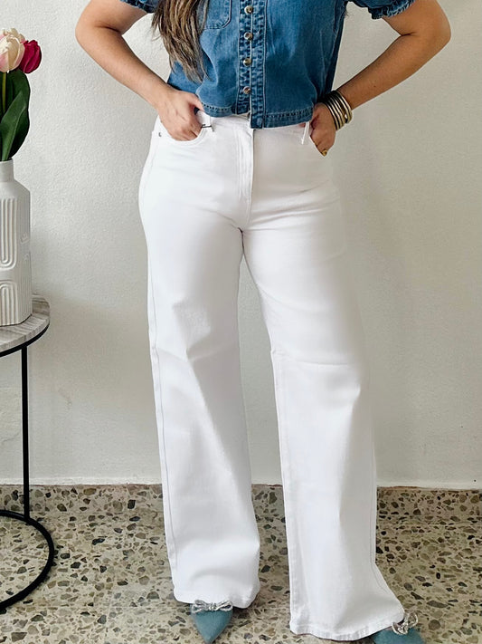 Fresh White Jeans