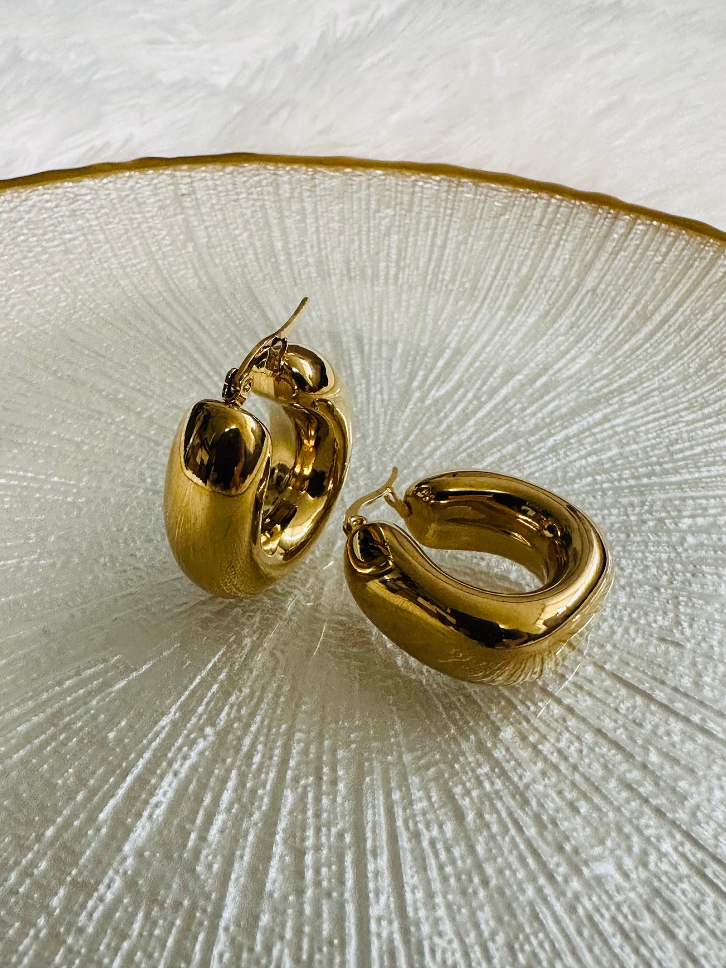 Sleek Square Hoops